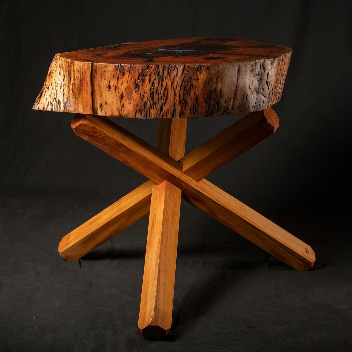Luo Mahogany Tropical Hardwood Round Crosscut Slab Caltrop Base With Epoxy